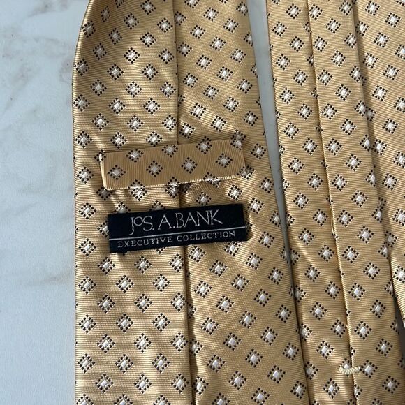Jos. A. Bank men’s tie NWT - Picture 3 of 5